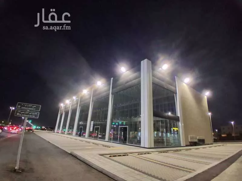 محل 2577 م² في الشراع 11