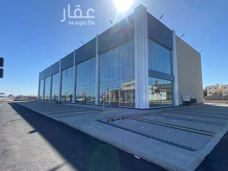 محل 2577 م² في الشراع 6
