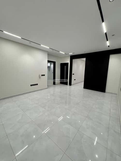 5 bedroom floor in Al Janadriyah 2