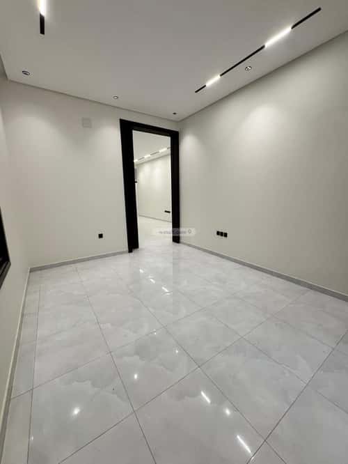 5 bedroom floor in Al Janadriyah 4