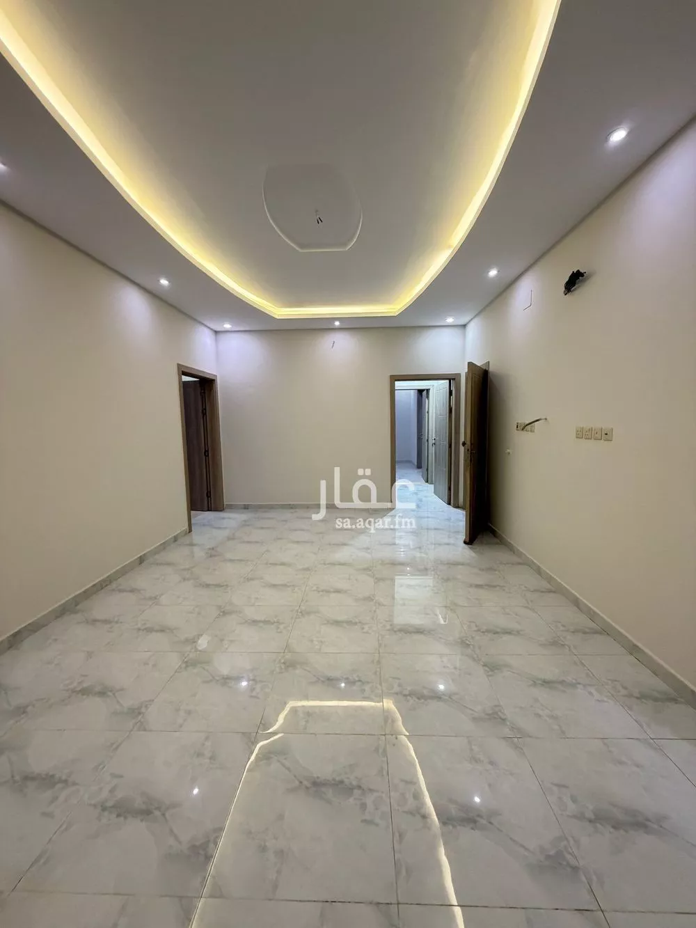 5 bedroom apartment in Jeddah 11