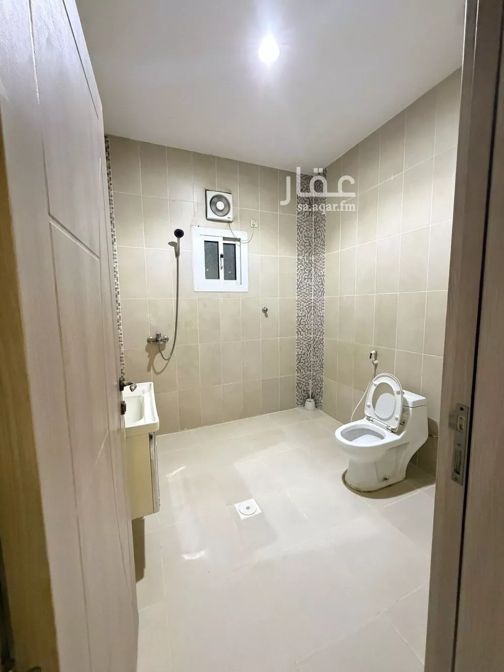 5 bedroom apartment in Jeddah 5