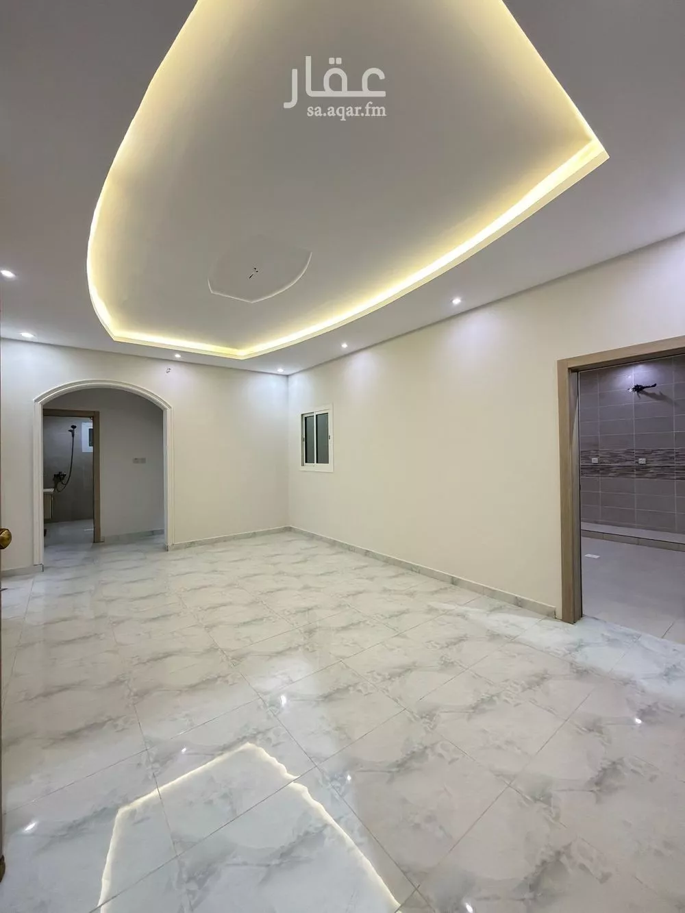 5 bedroom apartment in Jeddah 6