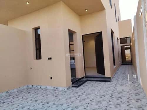 3 bedroom floor in Tuwaiq 11