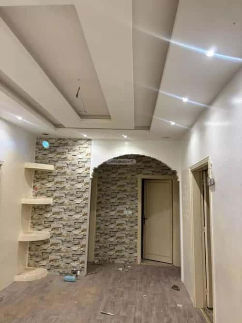 6 bedroom villa in Al Yamamah 11