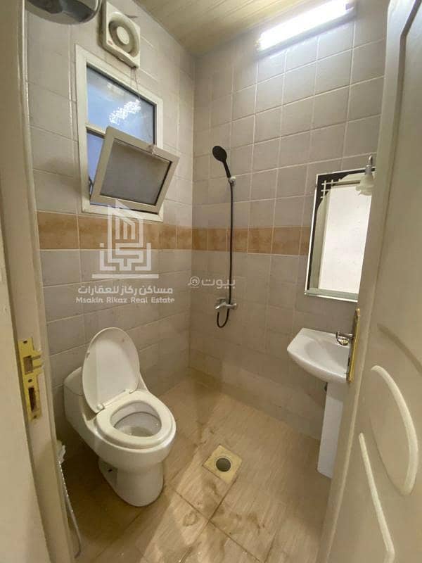 4 bedroom apartment in Al Rawabi, Riyadh 14