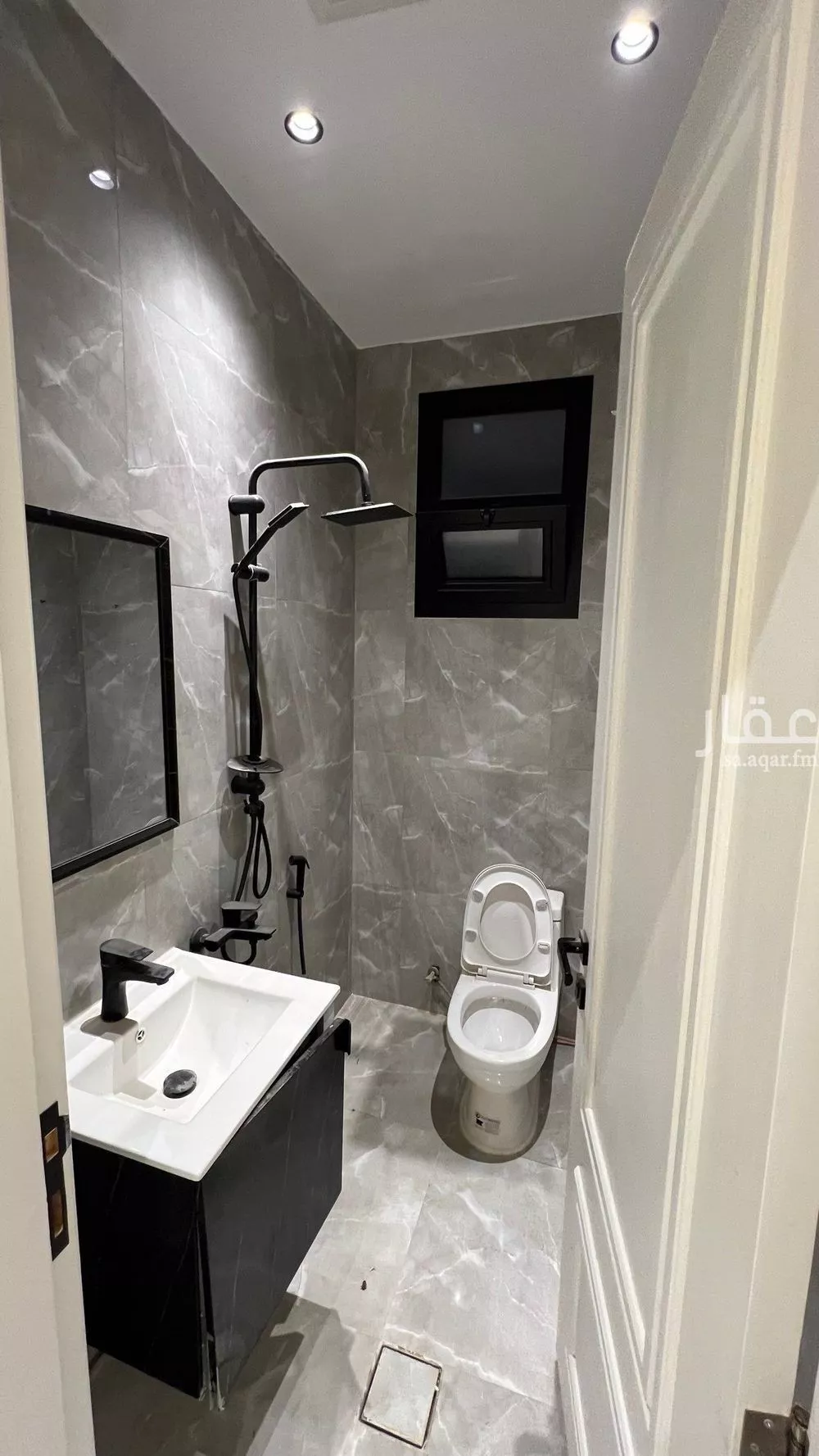 4 bedroom apartment in Dhahrat Laban 12