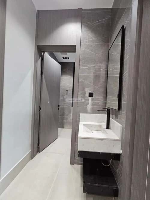 6 bedroom villa in Al Uraija Al Gharbi 1