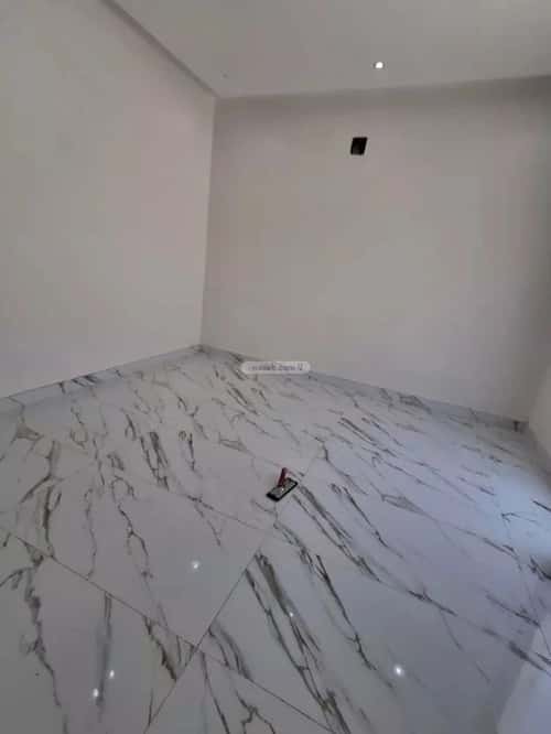 6 bedroom villa in Al Uraija Al Gharbi 2