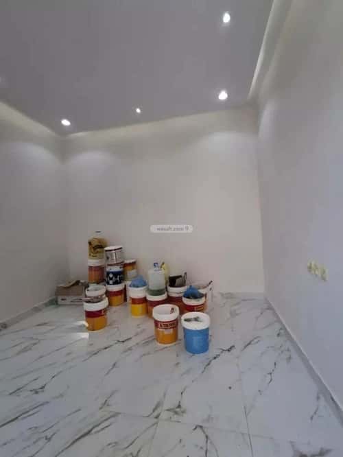6 bedroom villa in Al Uraija Al Gharbi 8