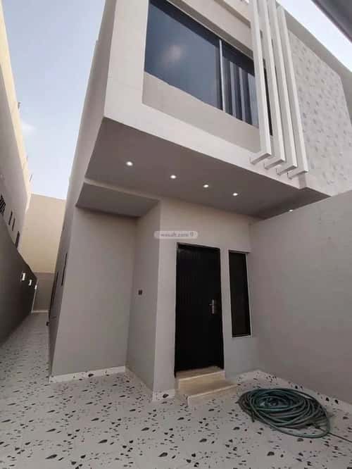 5 bedroom floor in Badr 2