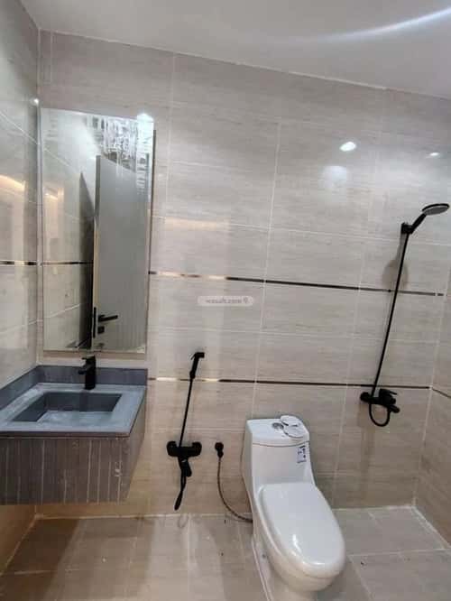 5 bedroom floor in Badr 9