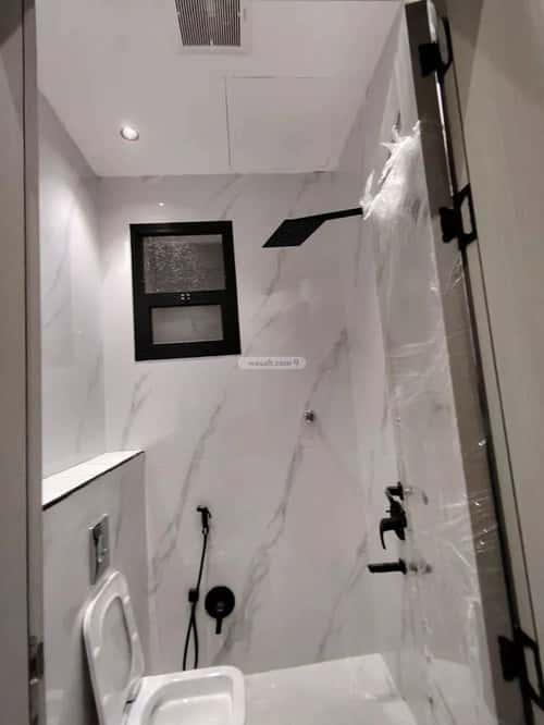 6 bedroom villa in Al Awali 5