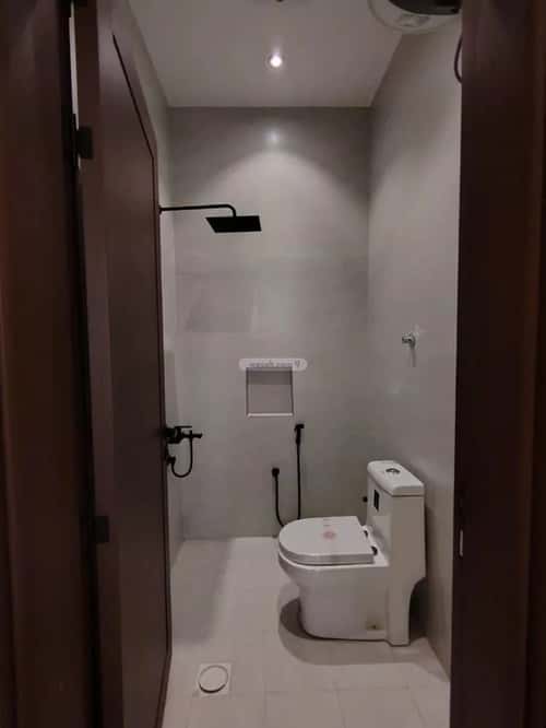 6 bedroom villa in Al Awali 1