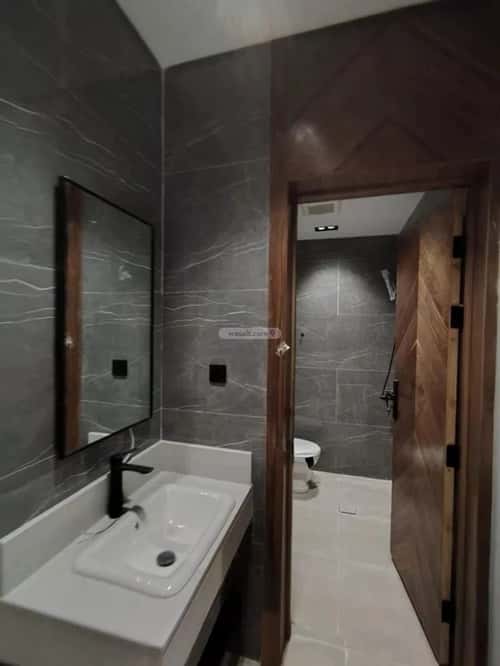 5 bedroom villa in Okaz 9