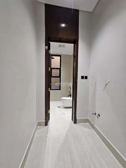 5 bedroom floor in Tuwaiq 2