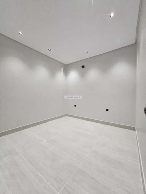 5 bedroom floor in Tuwaiq 4