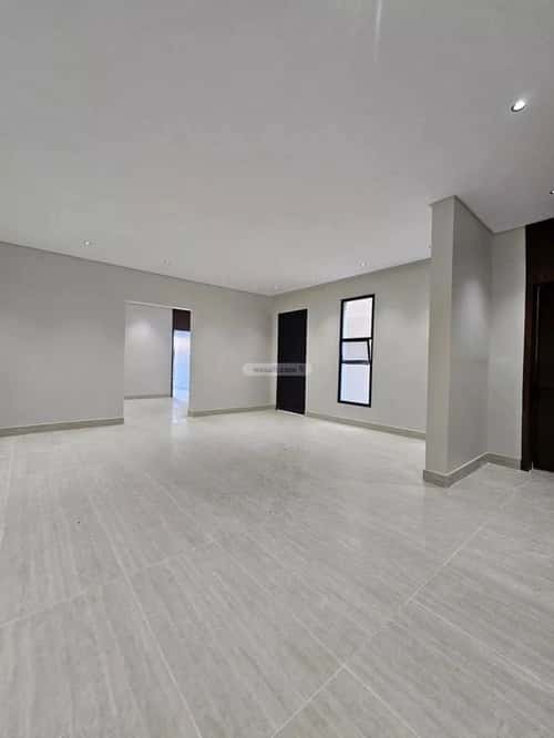 5 bedroom floor in Tuwaiq 2