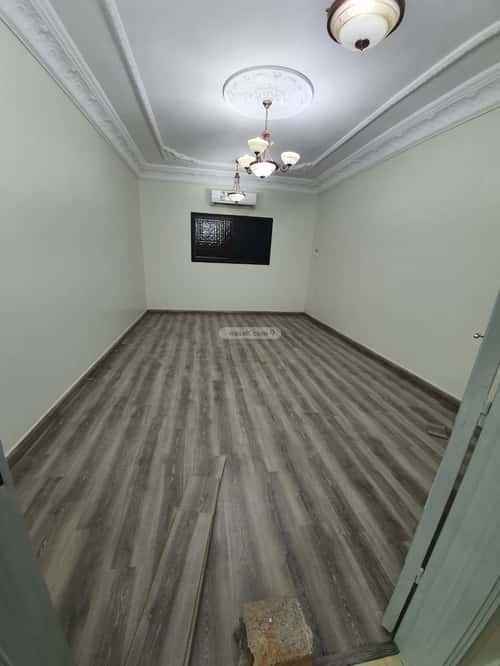 6 bedroom villa in Al Rabwa 4