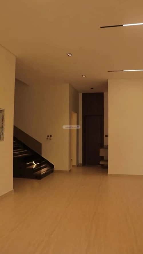 5 bedroom villa in Al Zahrah 5