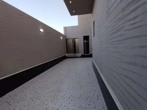 5 bedroom villa in Dhahrat Laban 11