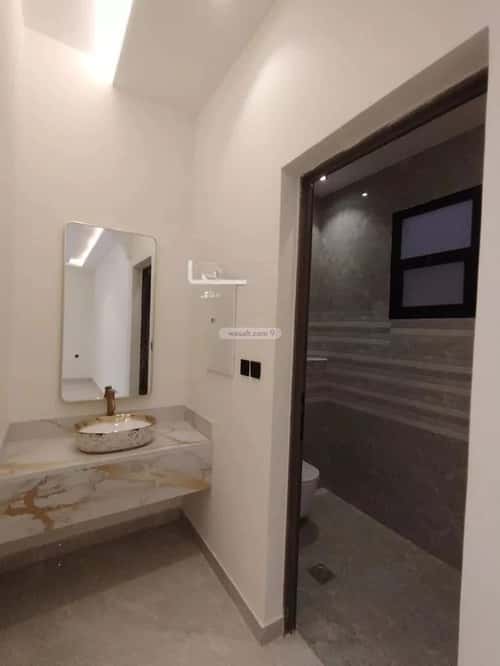 5 bedroom floor in Badr 4