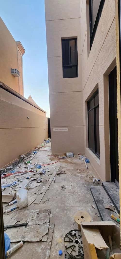 6 bedroom villa in Dhahrat Laban 7