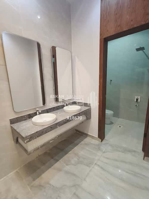 6 bedroom floor in Al Janadriyah 3