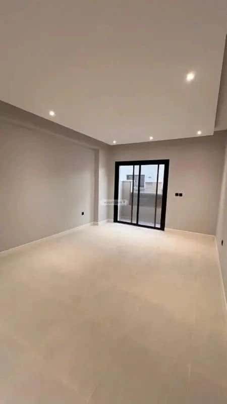 2 bedroom apartment in Hittin 3