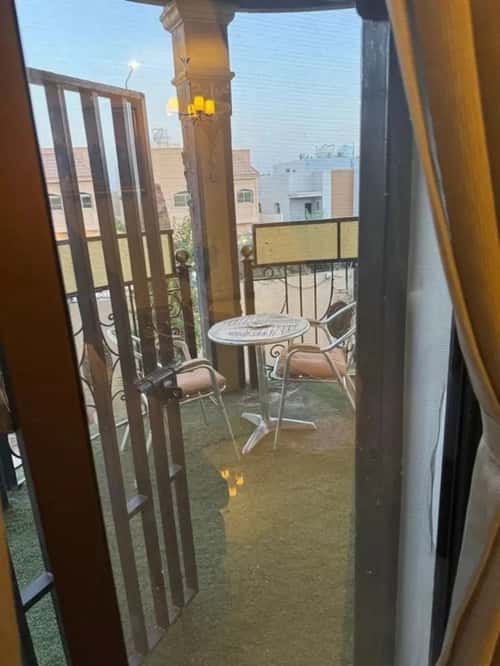 8 bedroom villa in At Taawon 1