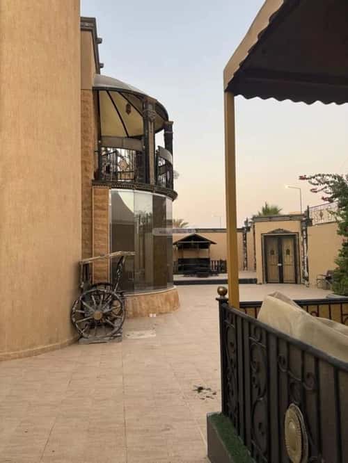 8 bedroom villa in At Taawon 6