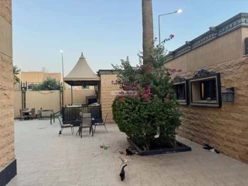 8 bedroom villa in At Taawon 5