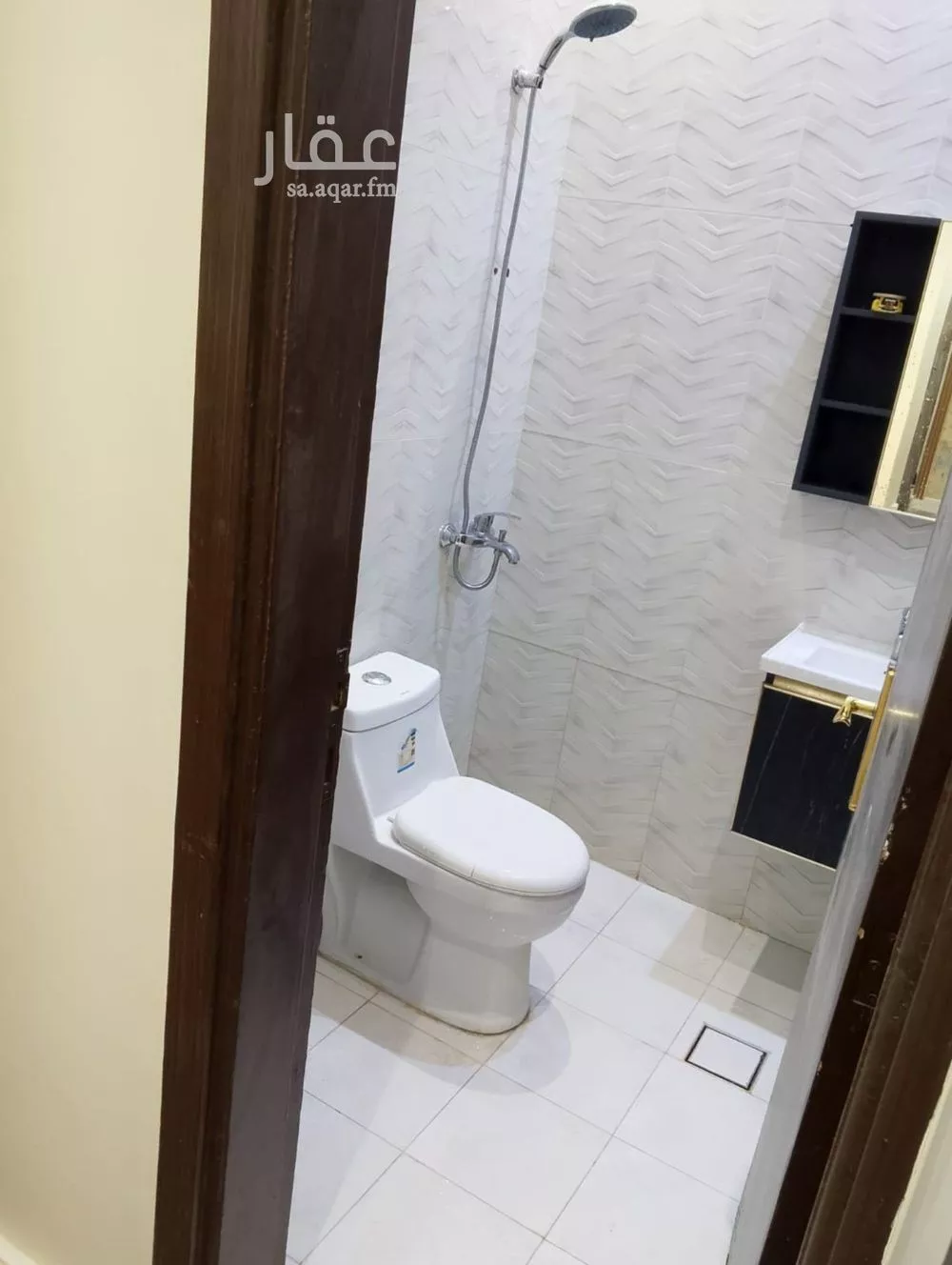 2 bedroom apartment in Al Hazm 8