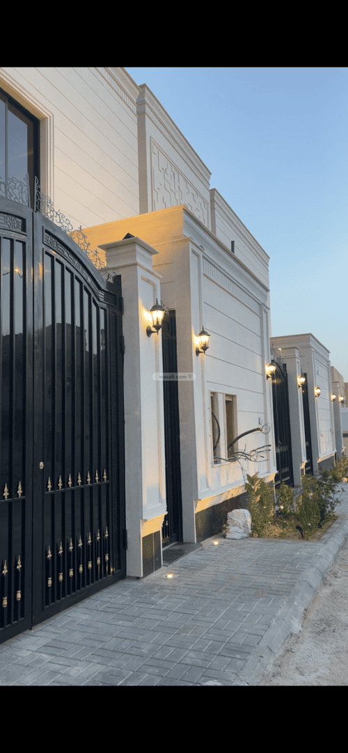 3 bedroom floor in King Faisal 5