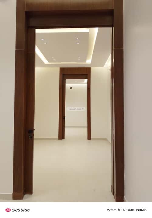 3 bedroom floor in King Faisal 14