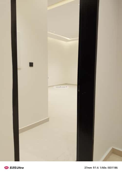 3 bedroom floor in King Faisal 2