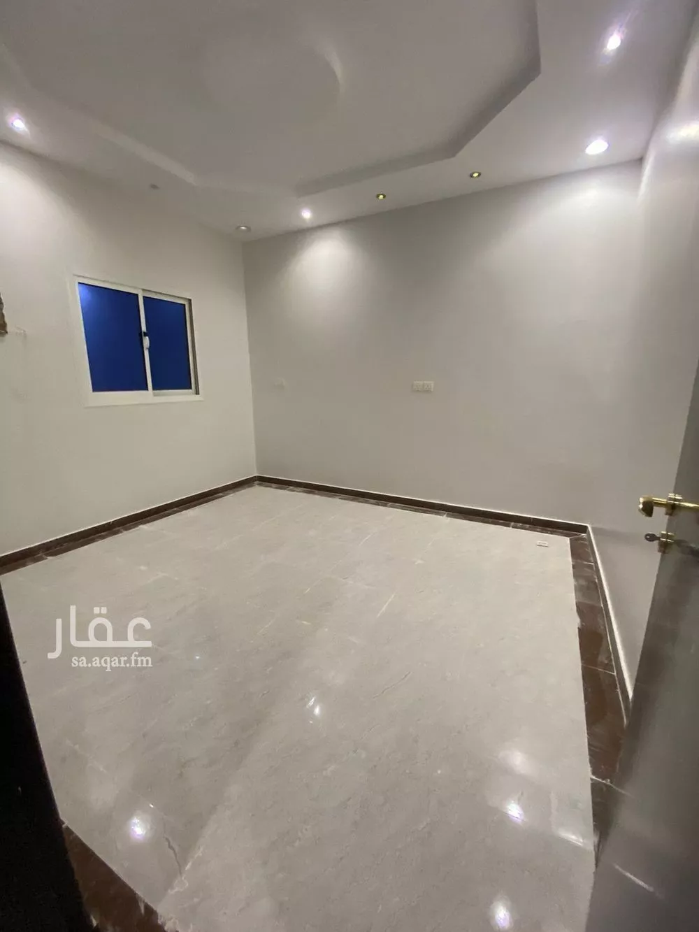 فيلا 4 غرف في الرمال 13