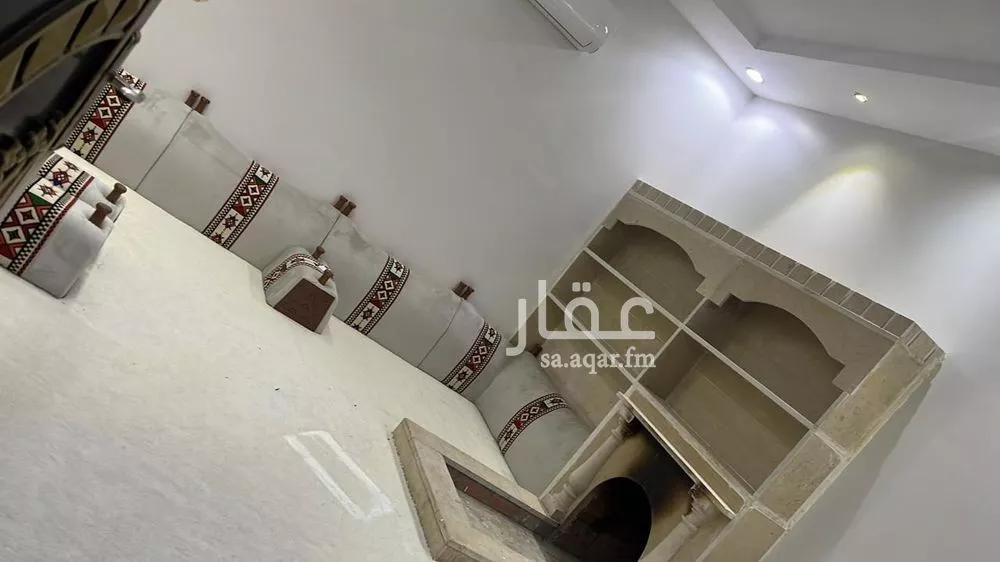 فيلا 4 غرف في الرمال 10