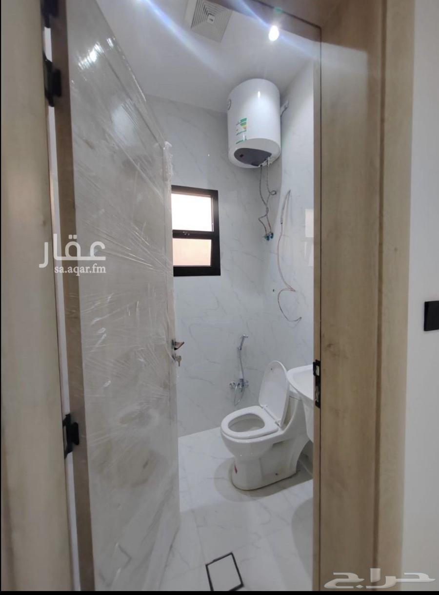 فيلا 10 غرف في العريجاء الغربية 12