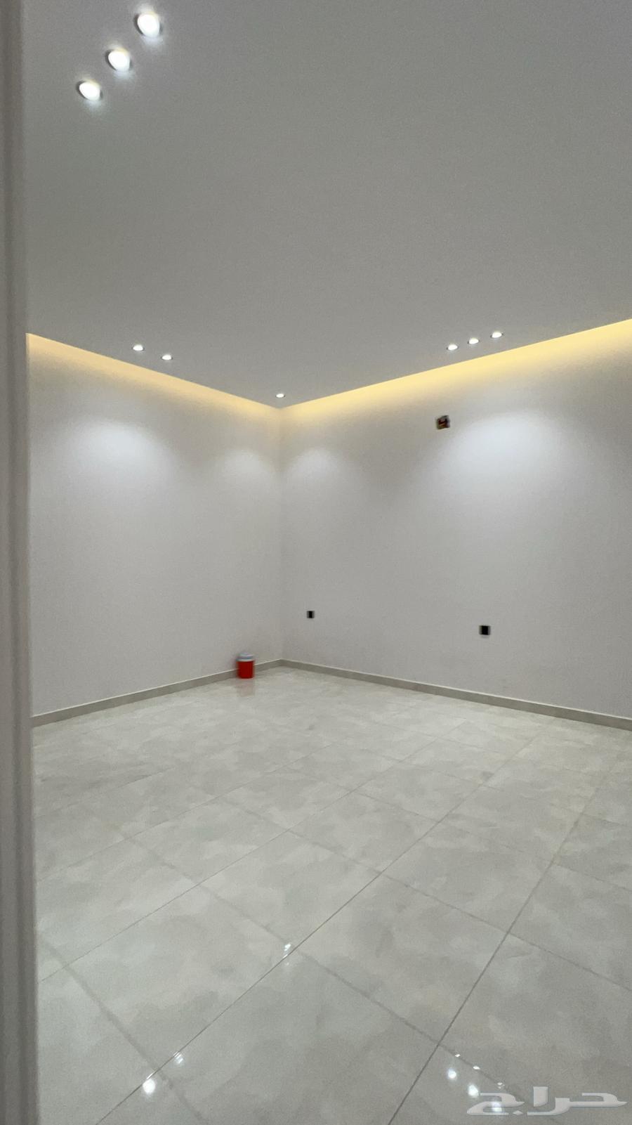 6 bedroom villa in Al Janadriyah 6