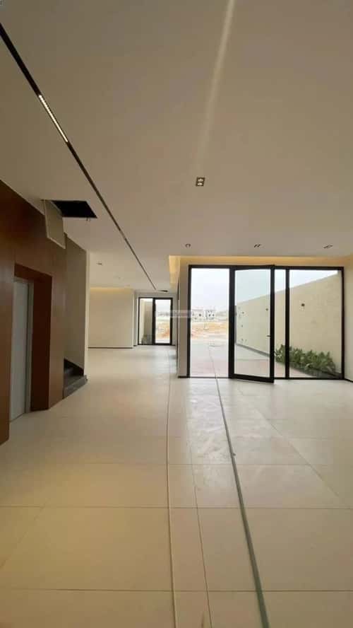 5 bedroom villa in Al Aridh 3