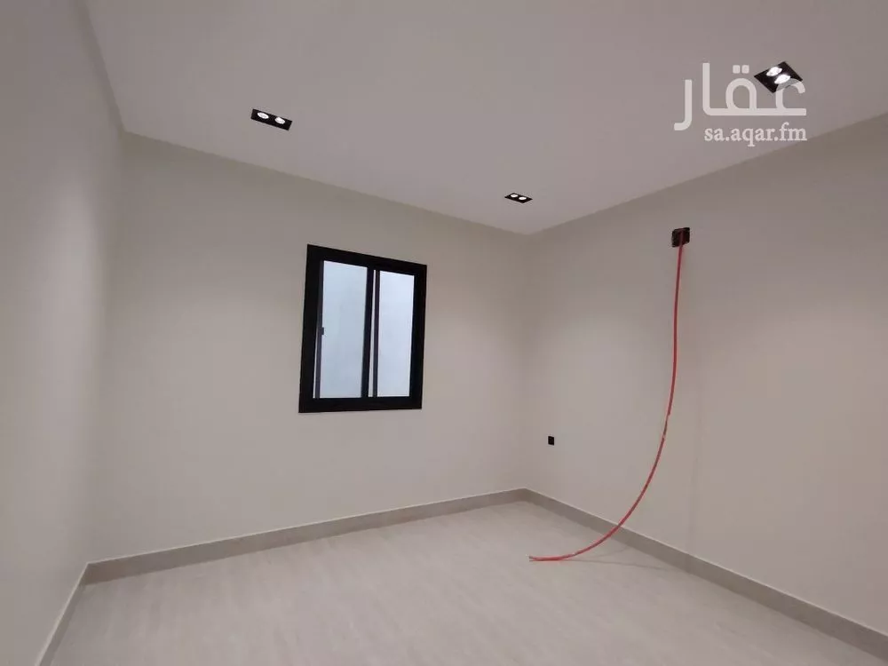 فيلا 6 غرف في طويق 10
