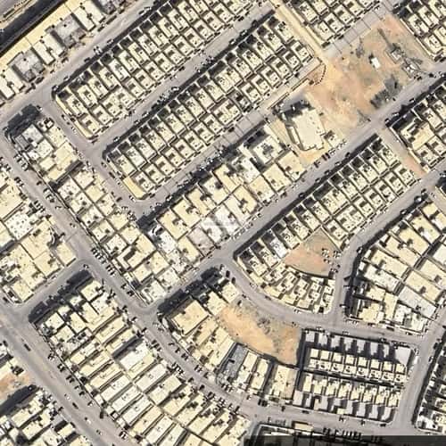 4 bedroom villa in Al Janadriyah 2