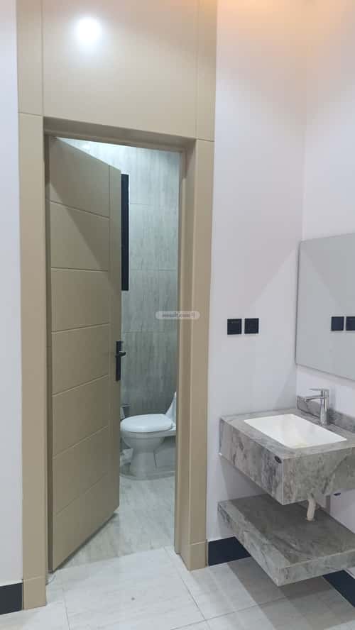 5 bedroom villa in Okaz 3