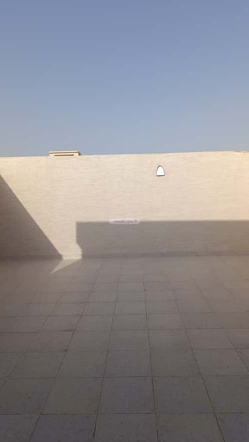 فيلا 5 غرف في عكاظ 17