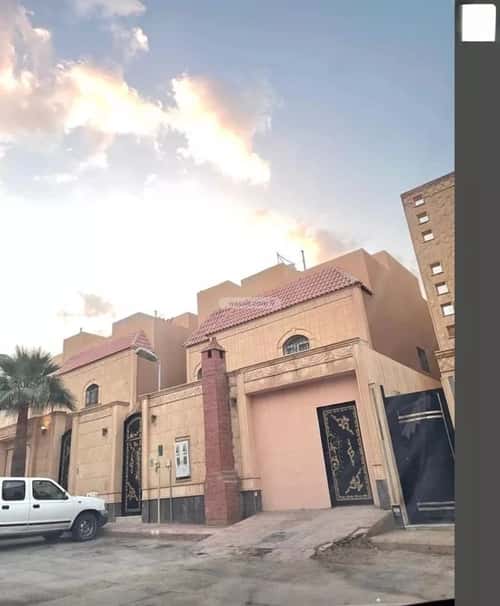 8 bedroom villa in Al Hazm 3