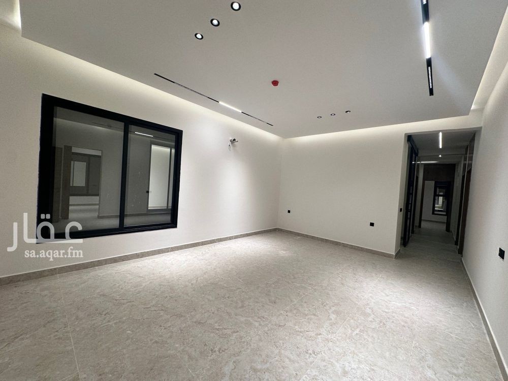 3 bedroom apartment in Al Rawdah, Eastern Province 3