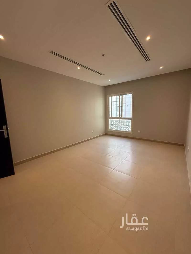 4 bedroom apartment in Ash Shulah 17