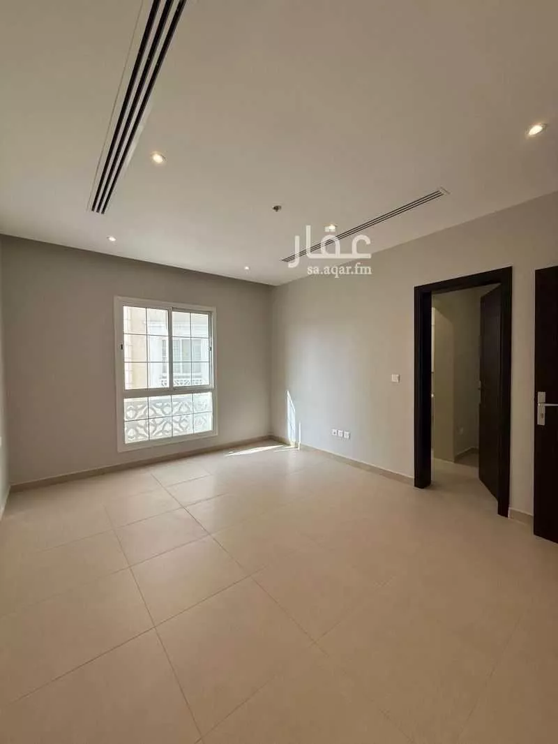 4 bedroom apartment in Ash Shulah 24