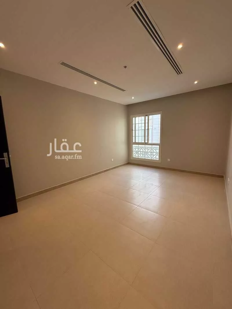 4 bedroom apartment in Ash Shulah 25